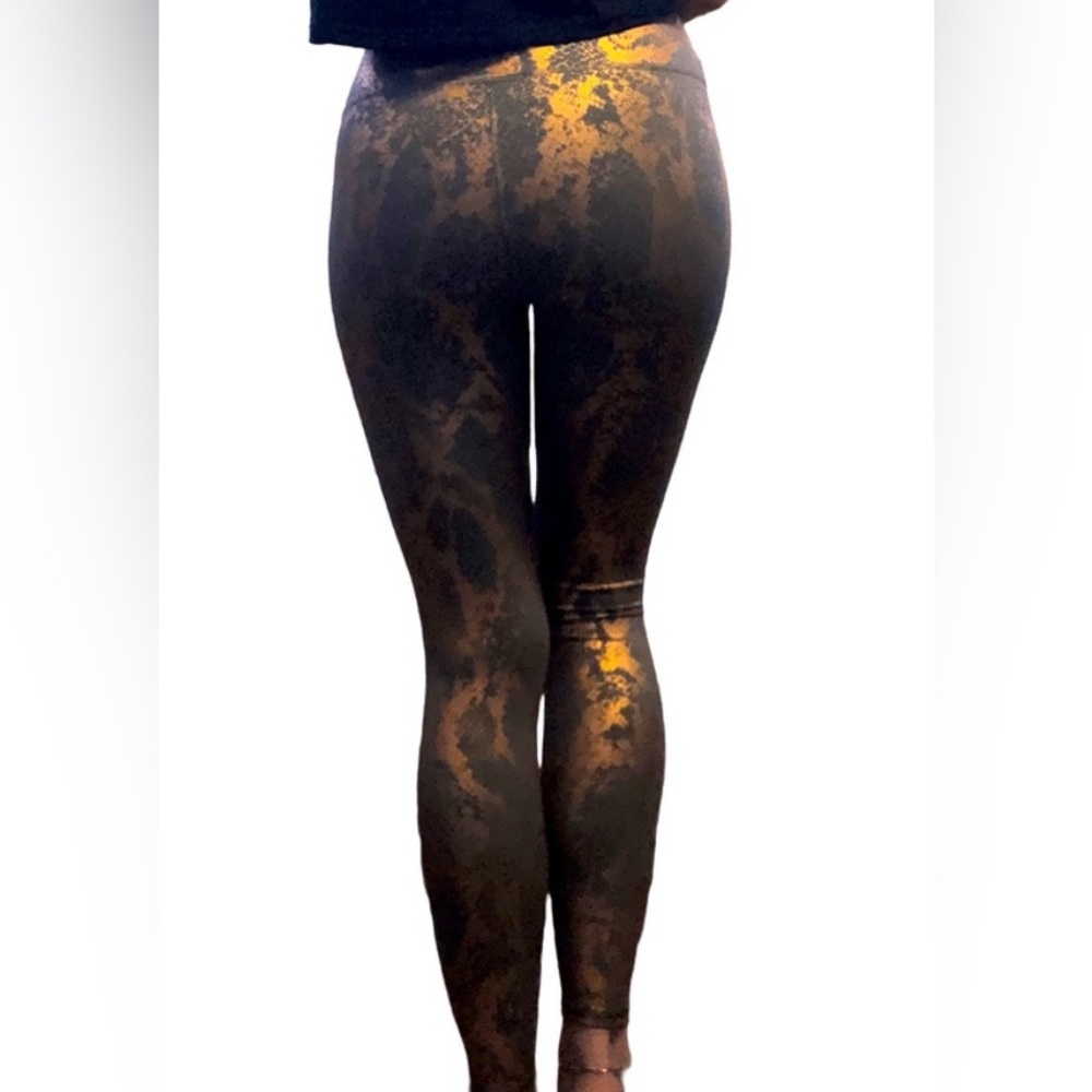 Snake Print Leggings - Picture 2 of 4